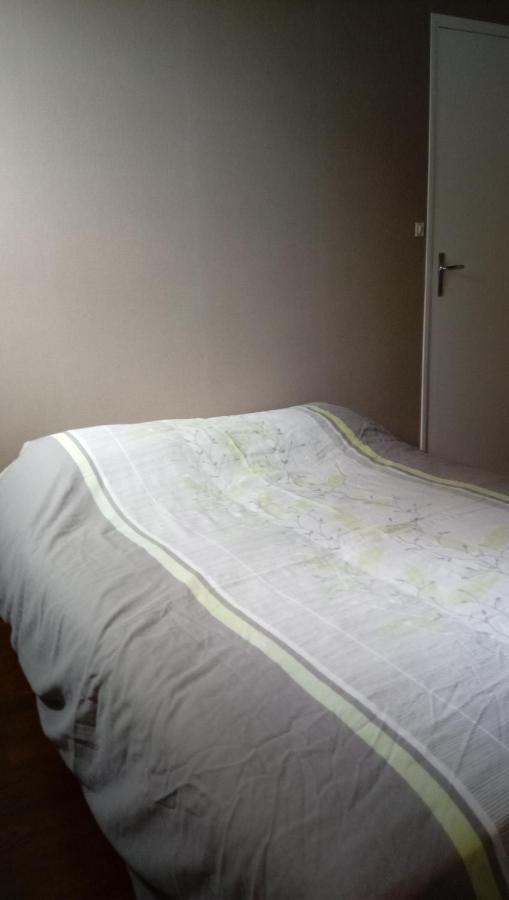 Maison En Pierre De Pays Segrie Екстер'єр фото